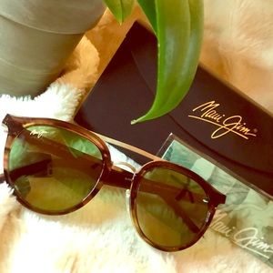 New Maui Jim Sunglasses. Green tinted lenses.
